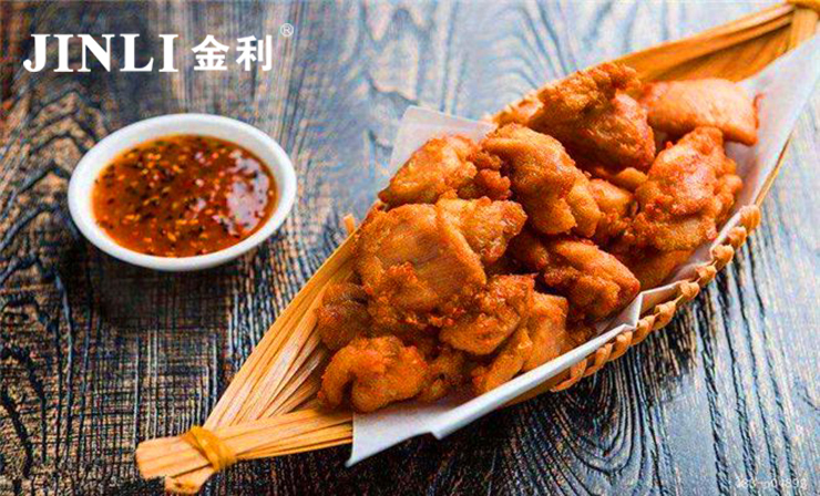 金利集成灶開放式廚房，一家人參與其中，讓做飯變成一種藝術(shù)